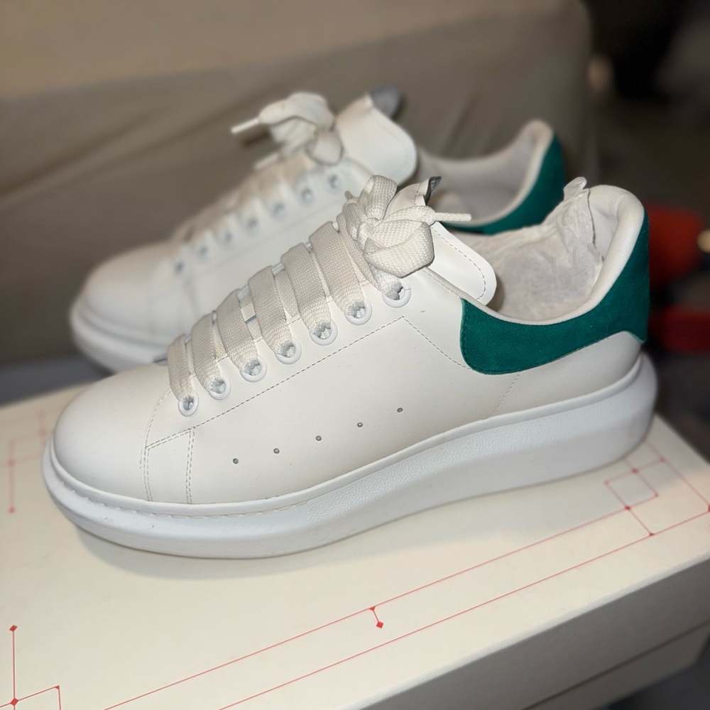 Men Alexander McQueen size 43